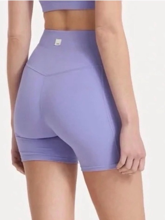 Vuori Pants - New without tags Vuori XS Lavender High-Rise Performance Bike Shorts